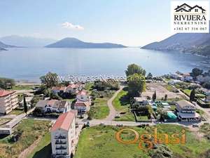 Urbanizovano zemljiste na samoj obali mora Igalo